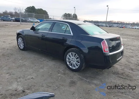 2013 Chrysler 300 Motown z USA, uszkodzony, nr VIN 2C3CCARG2DH528106